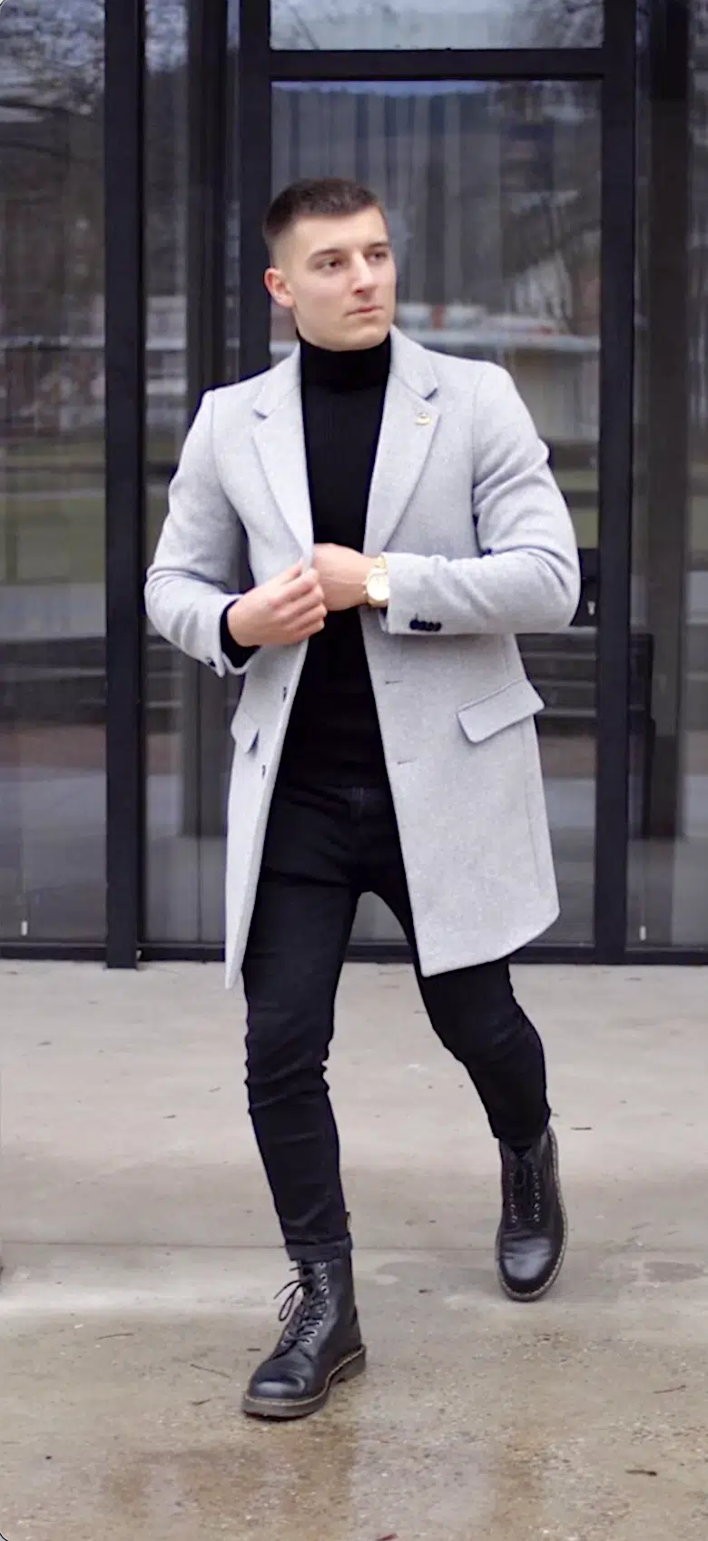 Grey Overcoat for a Smart Casual Date Night Grey Overcoat for a Smart Casual Date Night — Mens Date Night Outfits