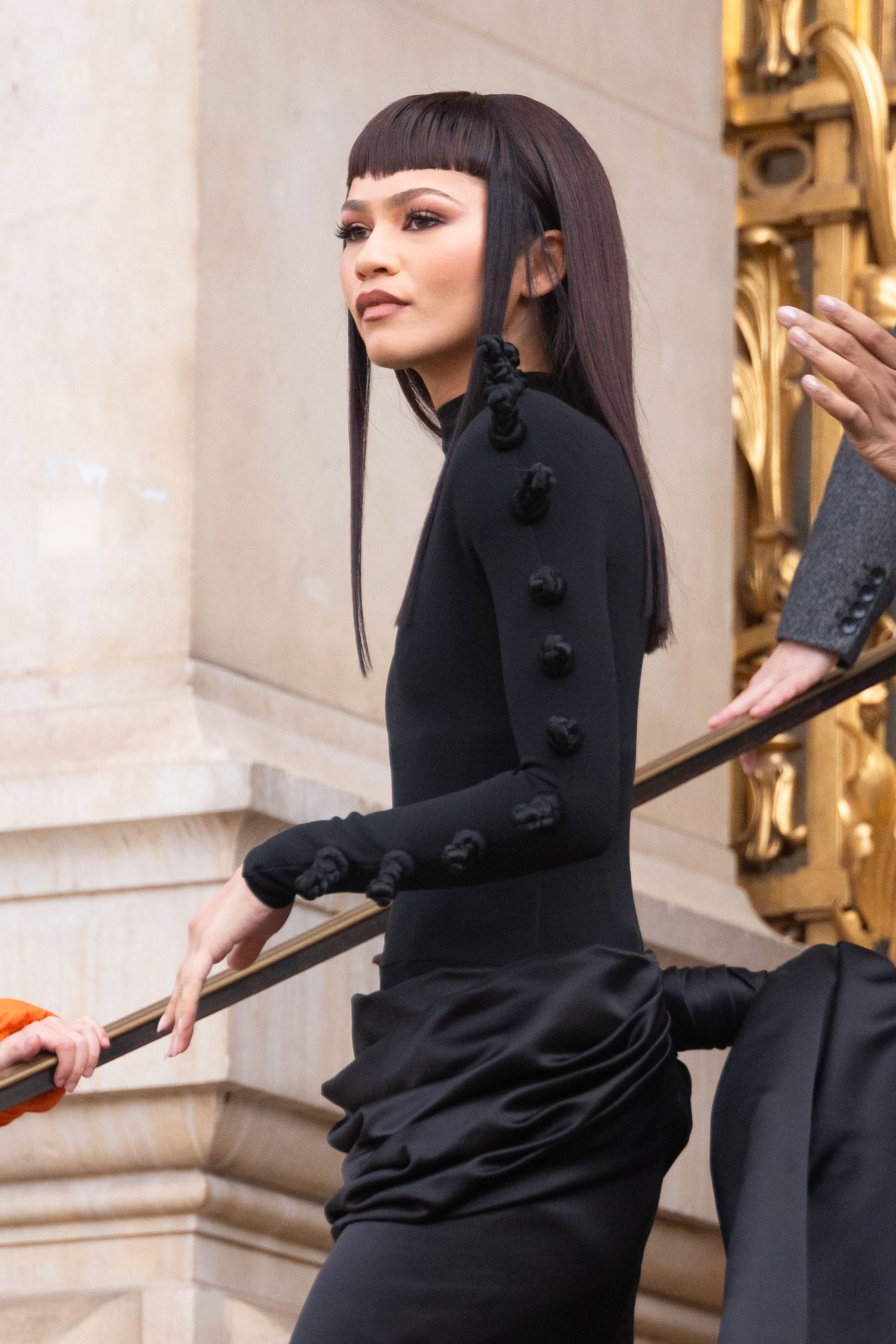 Goth Triangle Bangs with Fitted Long-Sleeve Top and Skirt Goth Triangle Bangs with Fitted Long-Sleeve Top and Skirt — Baby Bangs