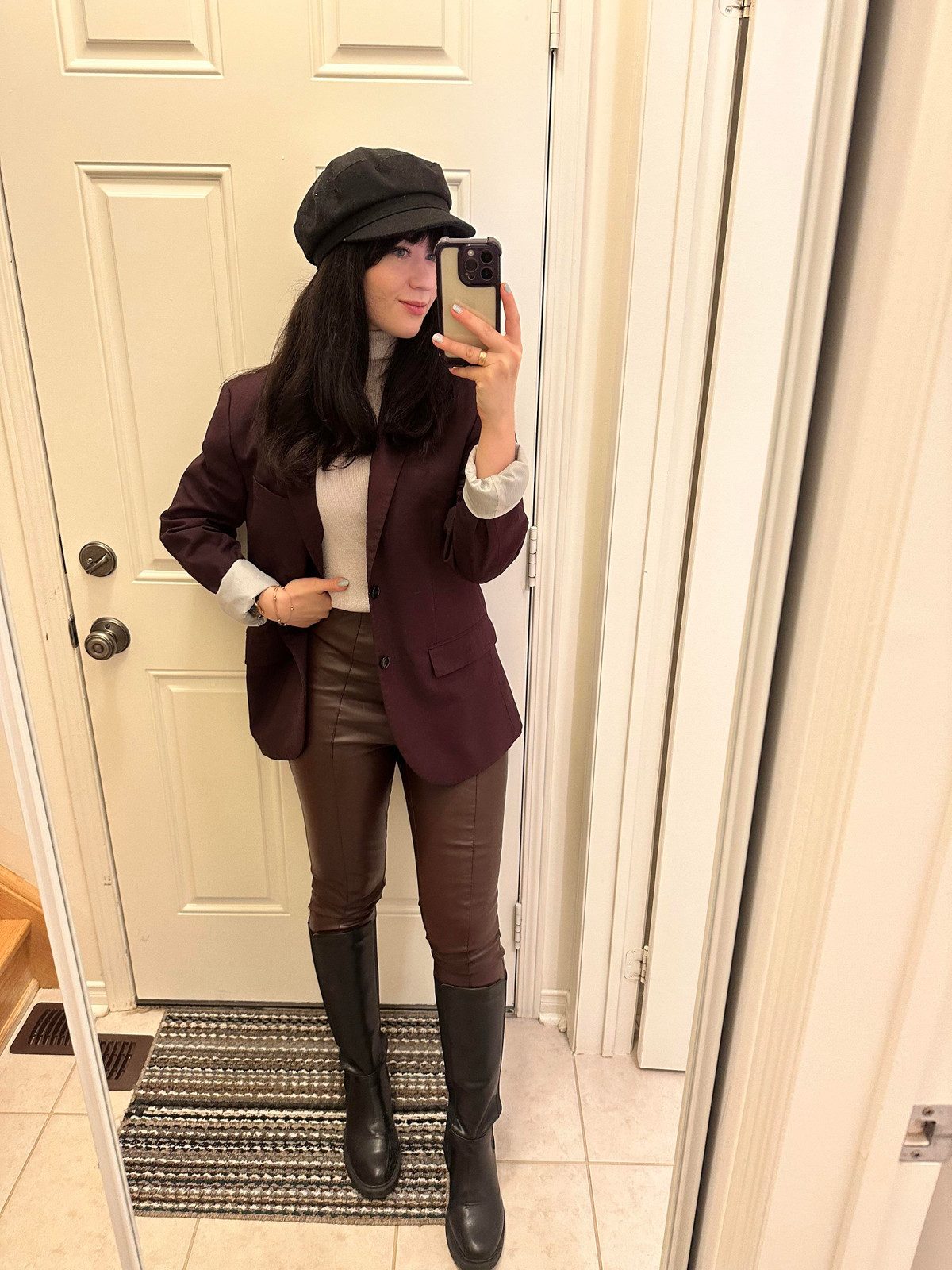 Chic Combination: Burgundy Blazer, Faux Leather Pants, and Newsboy Cap — Newsboy Cap Outfits