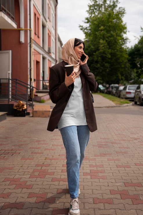 Pinstripe Blazer with Jeans for a Polished Casual Look Pinstripe Blazer with Jeans for a Polished Casual Look — Casual Hijab Outfits
