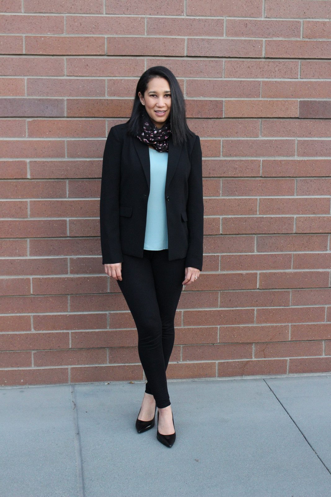 Layered Networking Look with a Printed Scarf Layered Networking Look with a Printed Scarf — Networking Event Outfits