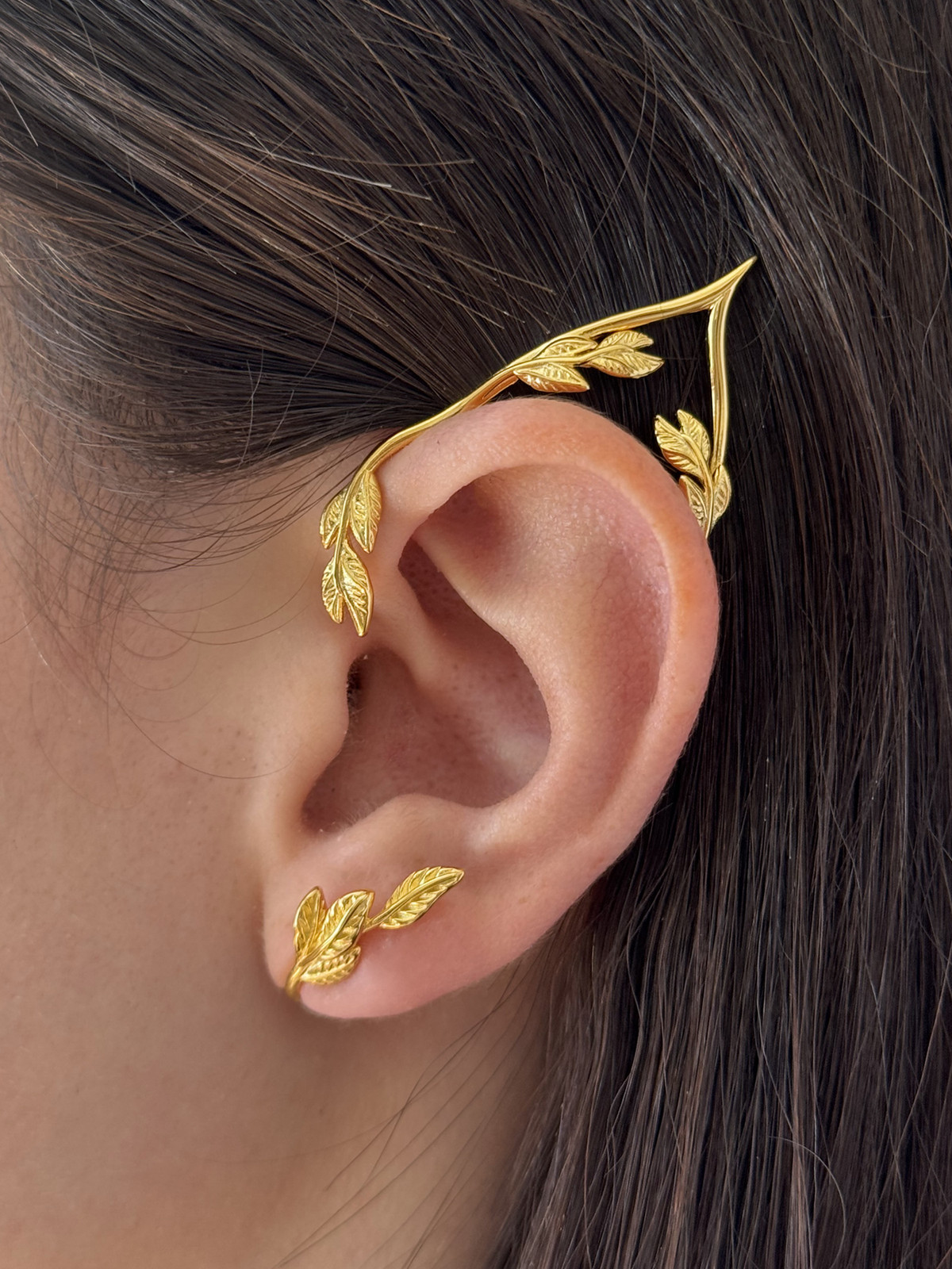 Fantasy Leaf Motif Gold Ear Cuff Fantasy Leaf Motif Gold Ear Cuff — Ear Cuffs