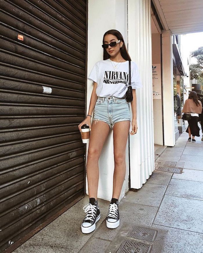 Graphic T-Shirt Outfit Idea — Pinterest Girl Outfits