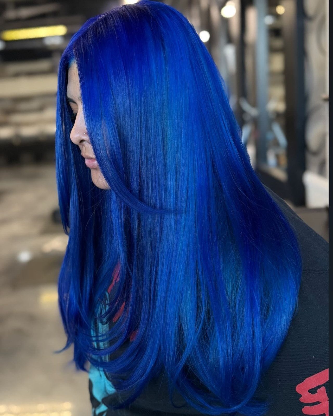 25 Show-Stopping Blue Hair Color Designs – CreativeBooster