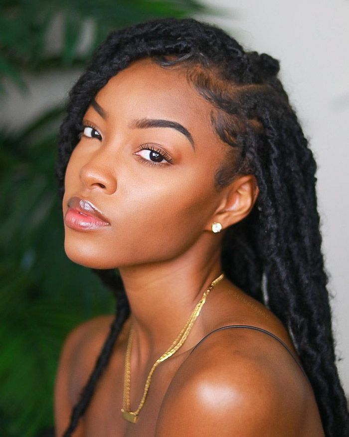 Shoulder-Length Faux Locs with Defined Edges Shoulder-Length Faux Locs with Defined Edges — Loc Braids