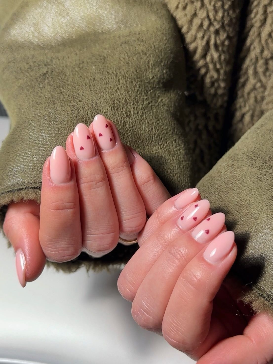 Minimalist Modern Visual Idea — Girls Trip Nails