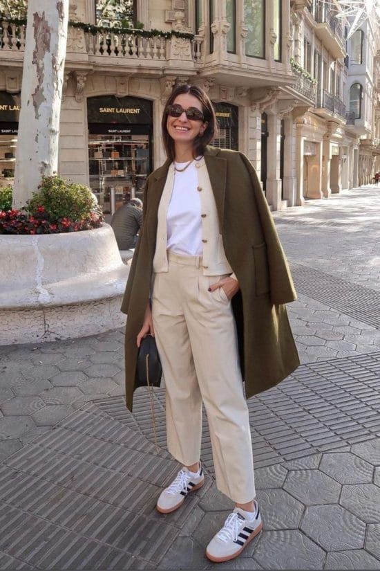 Chic and Stylish: 30 Barcelona Outfit Ideas for Every Occasion - ItsAllBee | Solo Travel & Adventure Tips
