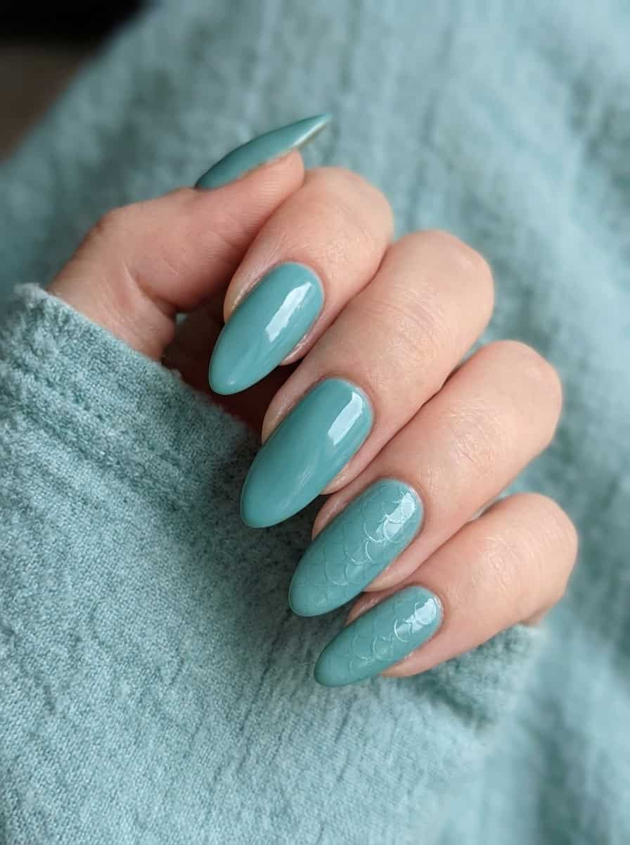 Embossed Scale Pattern On Accent Nails Visual Idea — Turquoise Nails
