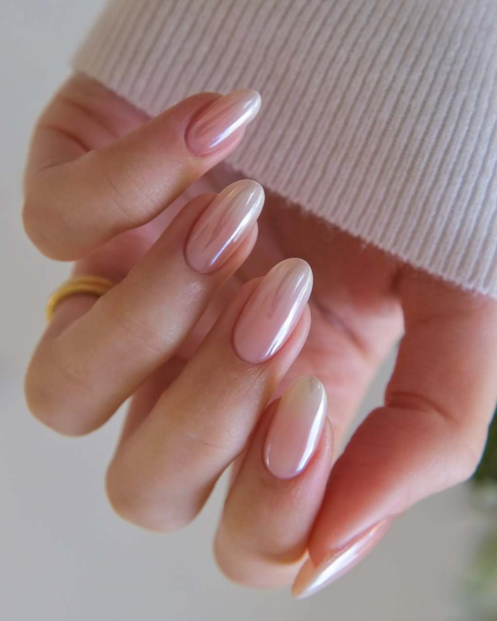 Pale Pink Pearlescent Shimmer Nails Pale Pink Pearlescent Shimmer Nails — Photoshoot Nails