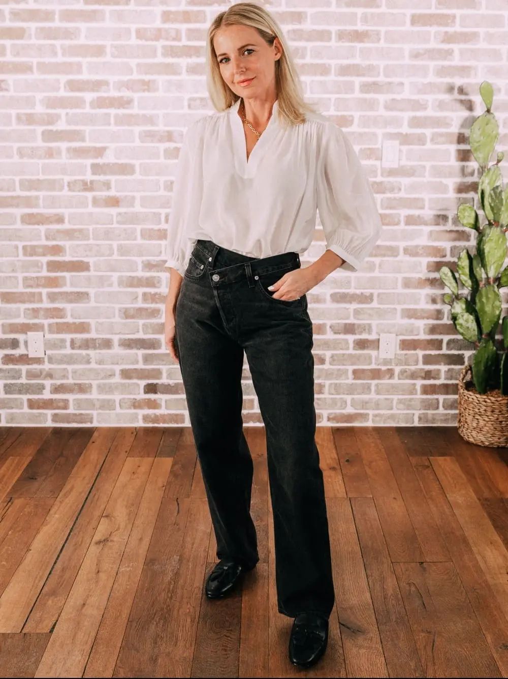 Peasant Blouse with Asymmetrical Jeans for a Stylish WFH Edge Peasant Blouse with Asymmetrical Jeans for a Stylish WFH Edge — Work From Home Outfits