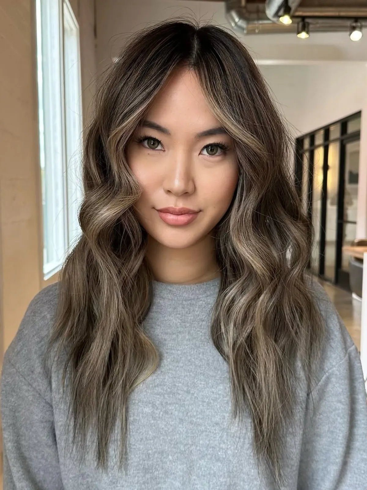 Collarbone Visual Idea — Highlights on Dark Hair