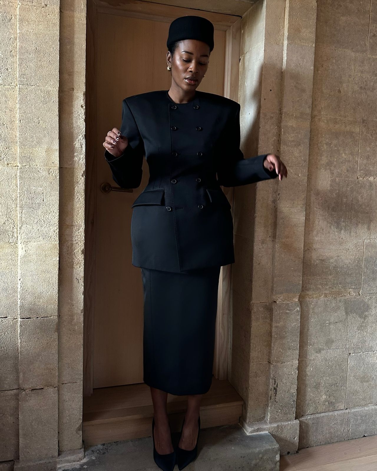 Black Blazer Dress with Structured Shoulders and Midi Length — Blazer Dresses