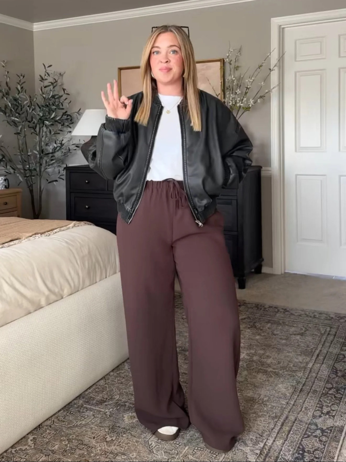 Edgy Bomber Style: Abercrombie Faux Leather Jacket — Abercrombie Outfits
