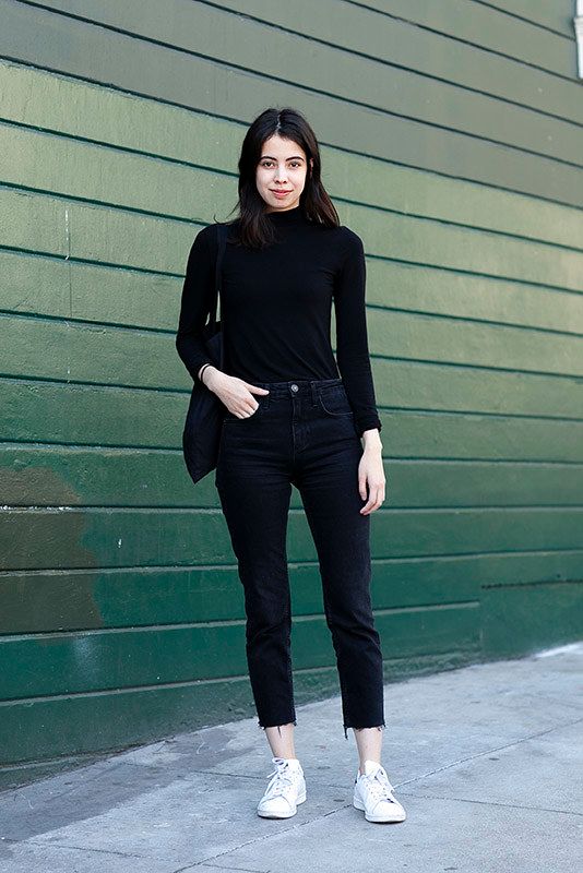 Minimalist Black Top and Raw Hem Jeans for Effortless Style — San Francisco Outfits
