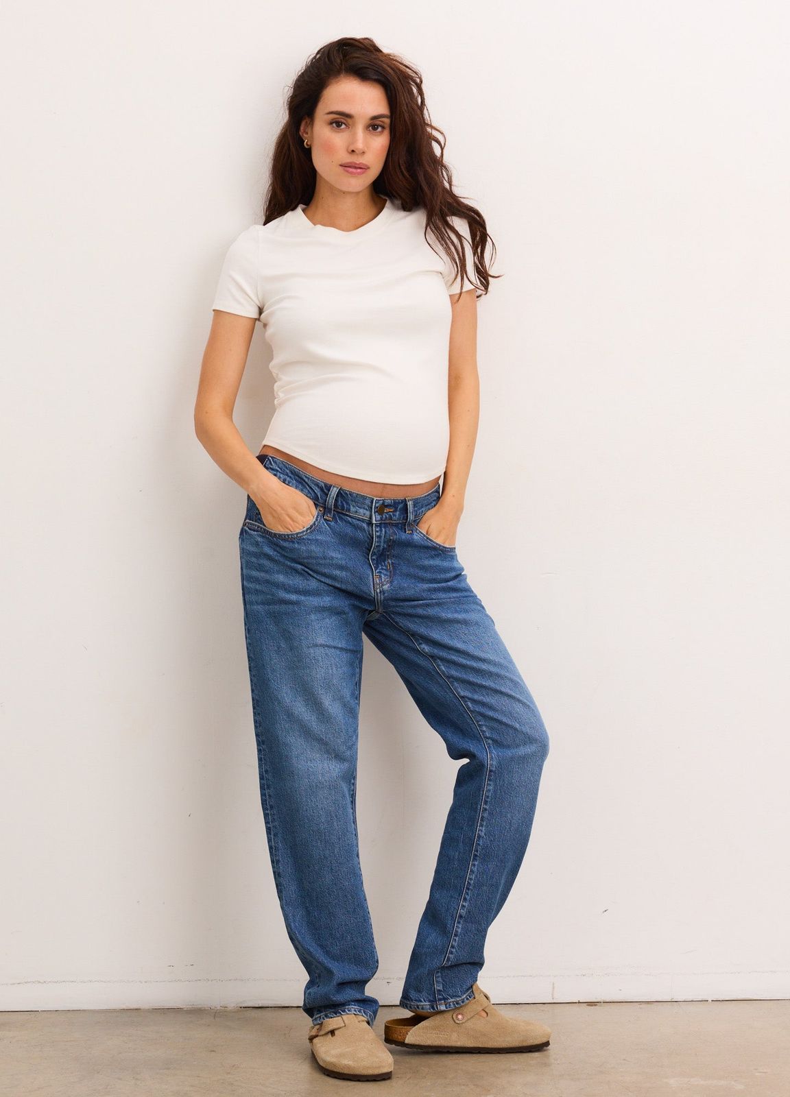 Maternity Boyfriend Jeans with Clogs Maternity Boyfriend Jeans with Clogs