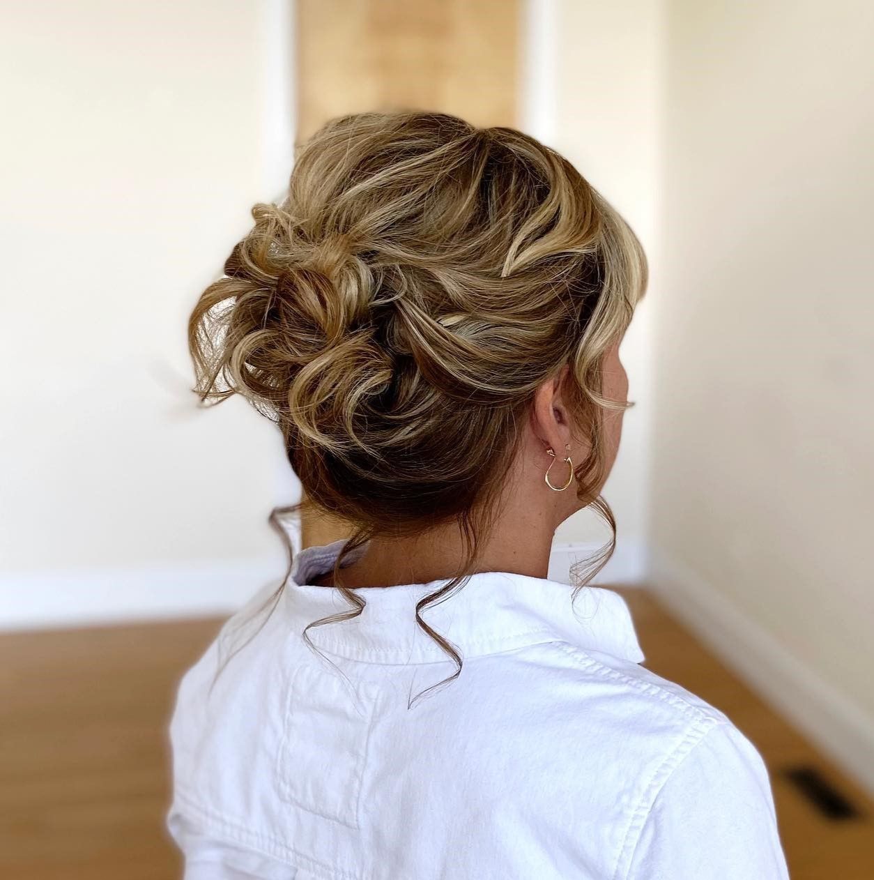 Blonde With Darker Roots Visual Idea — Mother of the Groom Hairstyles
