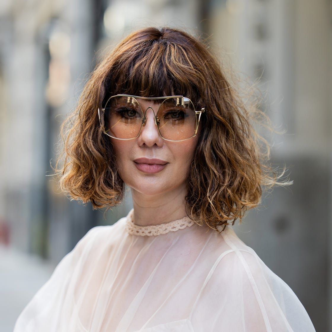 Wavy Bob With Blunt Bangs — Haircuts for Wavy Hair