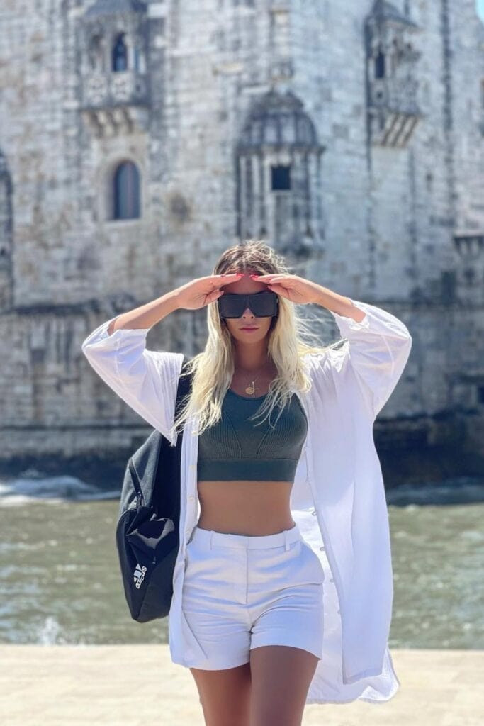 Wide-Leg Shorts with Open Shirt for Casual Comfort — Portugal Outfits
