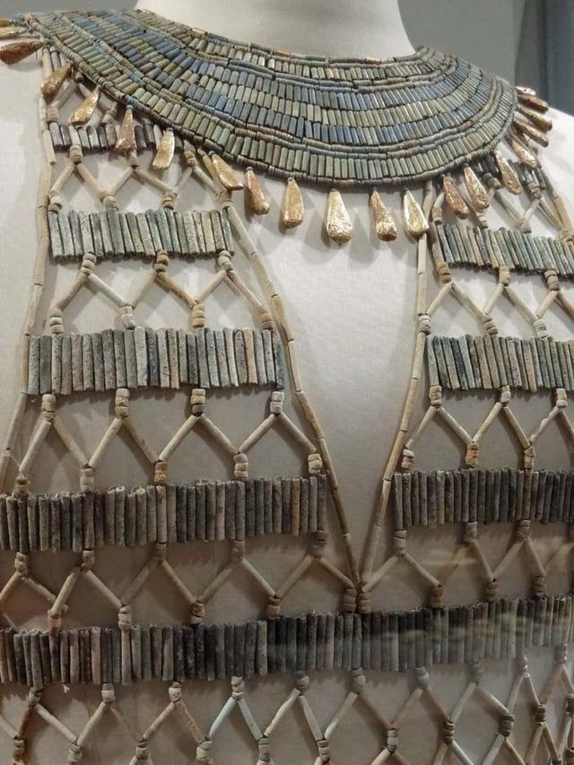 Ancient Egyptian Faience Beadnet Dress Detail Ancient Egyptian Faience Beadnet Dress Detail — Egypt Outfits
