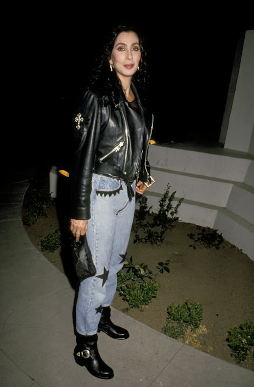 Edgy 90s Vibe: Straight Jeans with a Moto Jacket and Appliques Edgy 90s Vibe: Straight Jeans with a Moto Jacket and Appliques — Jeans Outfits