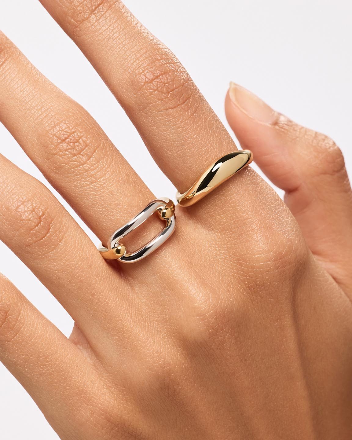 Modern Two-Tone Interlocking Link Ring — Cocktail Rings