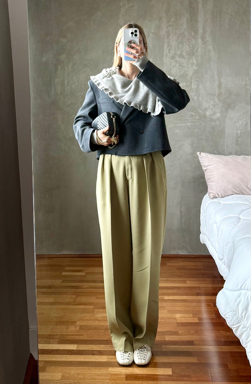 Cropped Jacket with Brooch and Ruffled Collar Cropped Jacket with Brooch and Ruffled Collar — Brooch Outfits