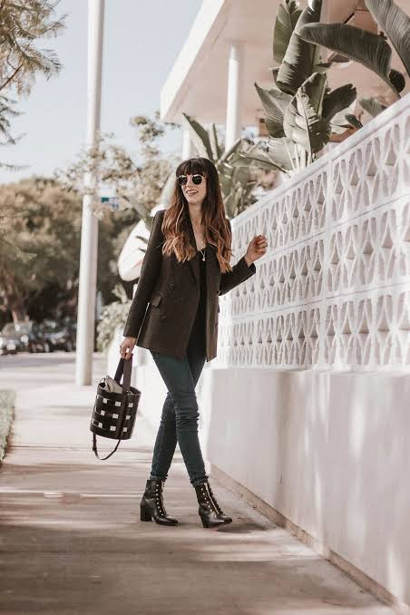 Casual Day Out City Walk Outfit Idea Casual Day Out City Walk Outfit Idea — Los Angeles Outfits