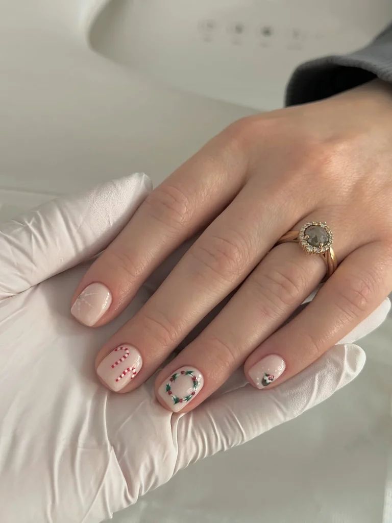 Short Square Christmas Wreath Candy Cane — Realtor Nails