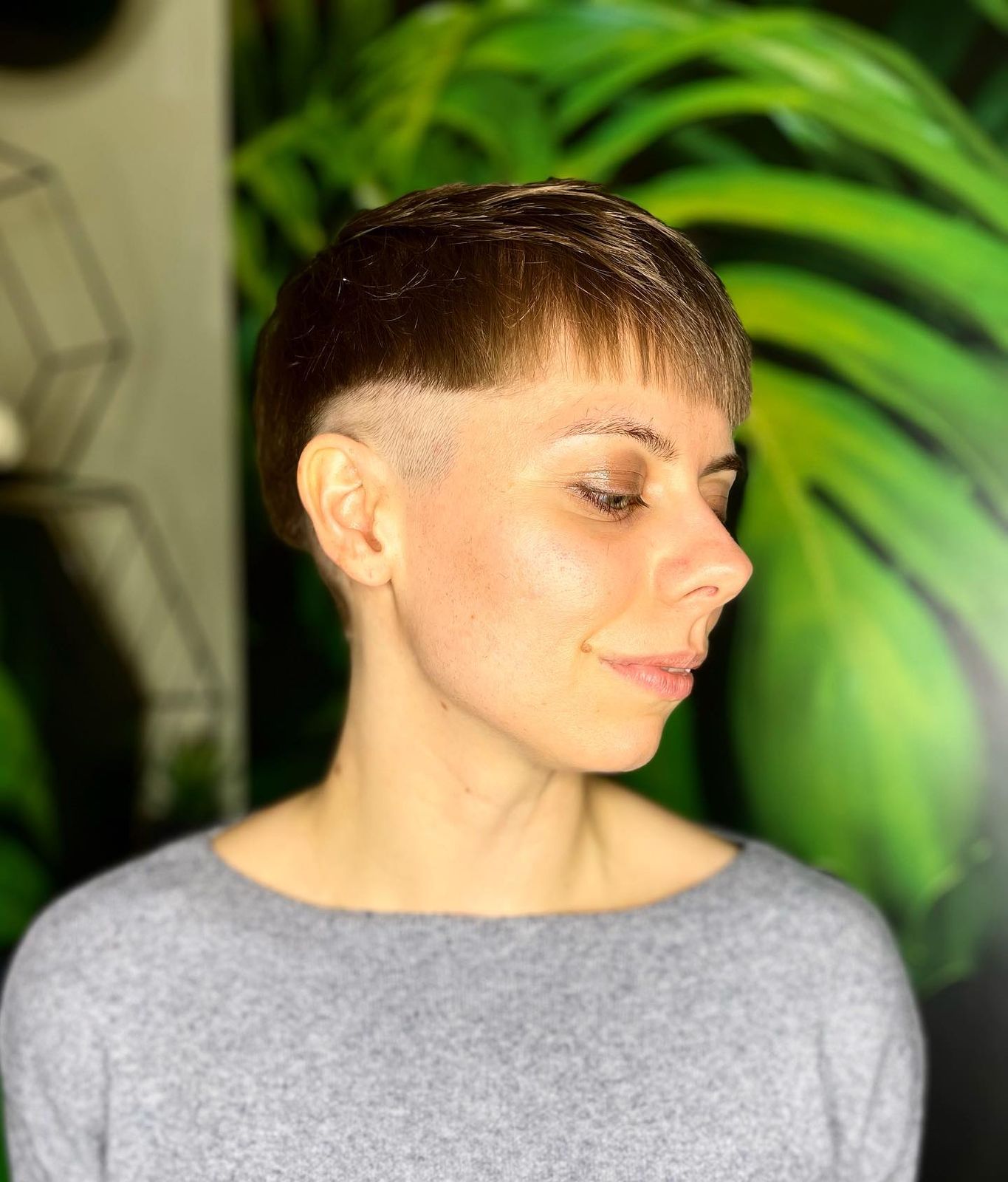 Dark Brown Bowl Cut With Shaved Undercut Dark Brown Bowl Cut With Shaved Undercut