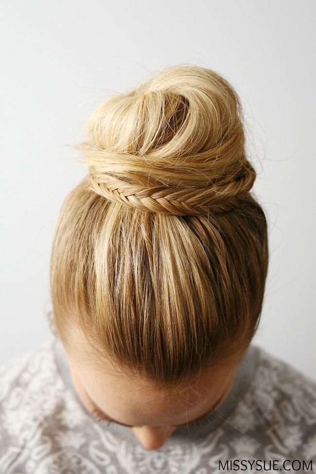 Blonde Top Knot With Wrapped Braid Blonde Top Knot With Wrapped Braid