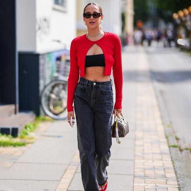 Cropped Cardigan and High-Waisted Jeans — Outfits for Long Torso