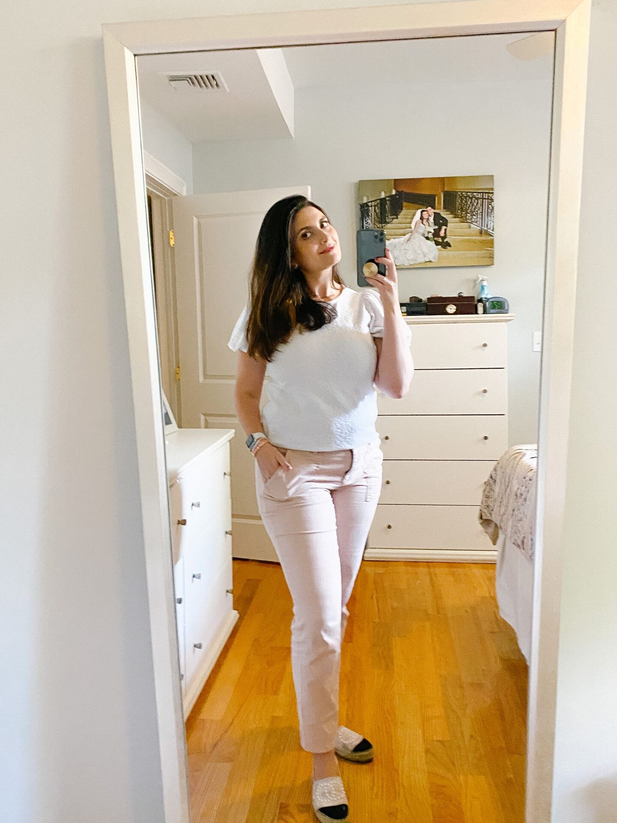 Pale Pink Cargo Pants and White Tee for a Chic WFH Ensemble Pale Pink Cargo Pants and White Tee for a Chic WFH Ensemble — Work From Home Outfits