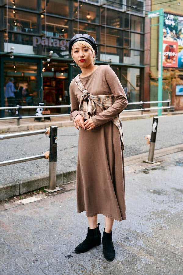 Casual Layering: Brown Jersey Dress with a Plaid Shirt Detail — Tokyo Outfits