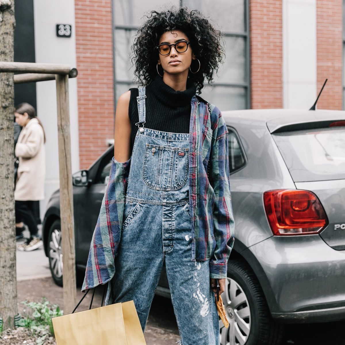 White Sneakers Outfit Idea White Sneakers Outfit Idea — Overall Outfits