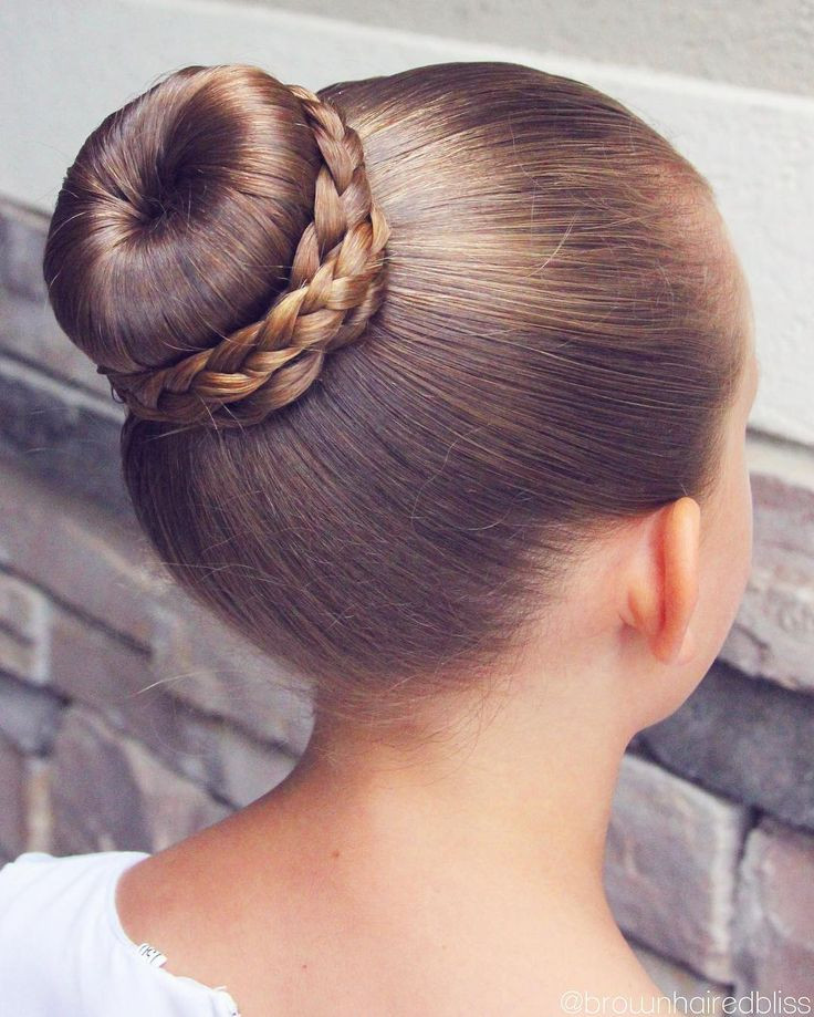 Collarbone Visual Idea Collarbone Visual Idea — Ballet Hairstyles