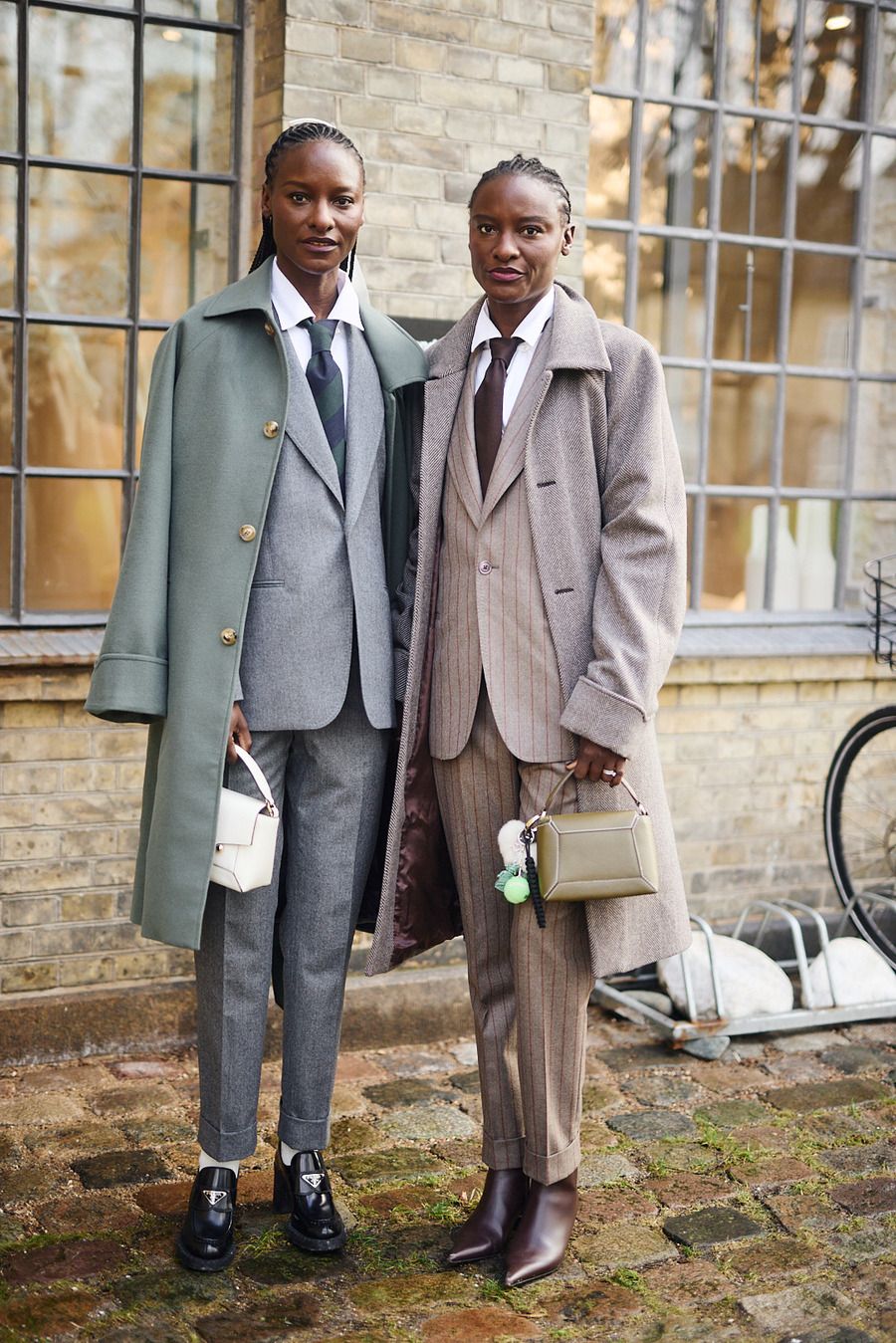 Tailored Pinstripe Suit with Contrasting Handbag Tailored Pinstripe Suit with Contrasting Handbag — Copenhagen Outfits