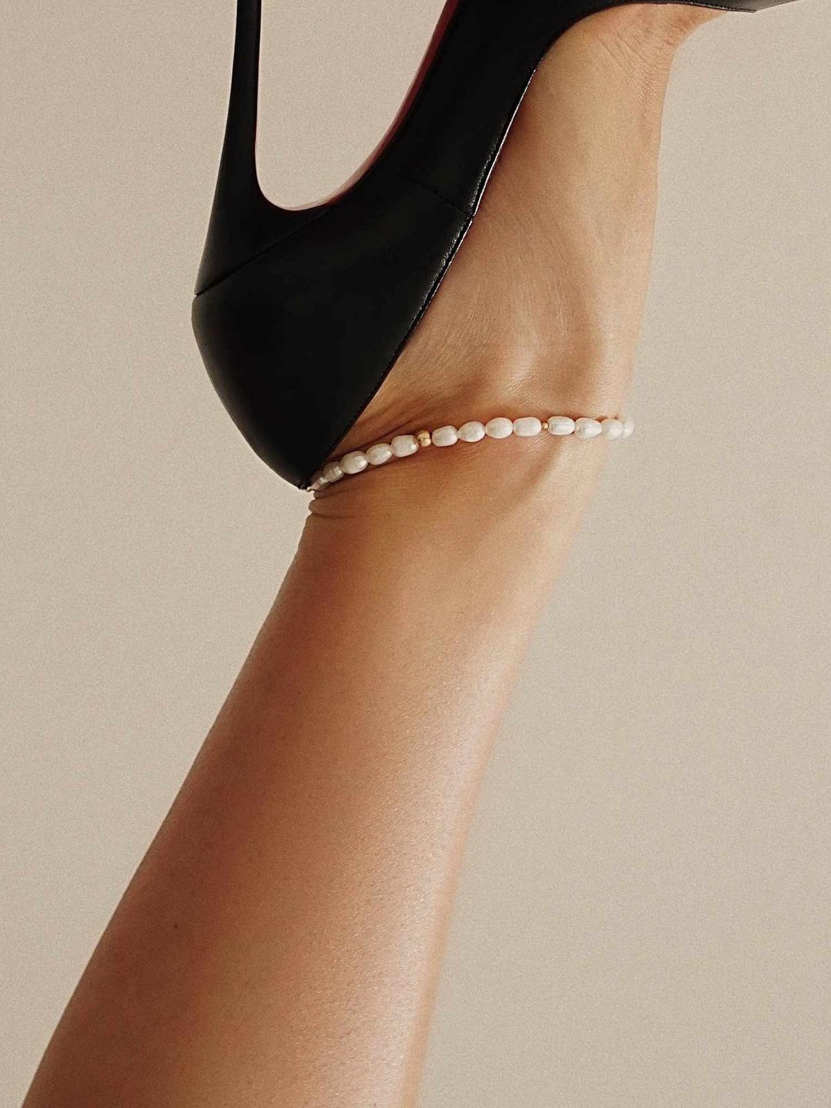 Pearl and Gold Bead Anklet with Stilettos Pearl and Gold Bead Anklet with Stilettos — Anklets Outfits