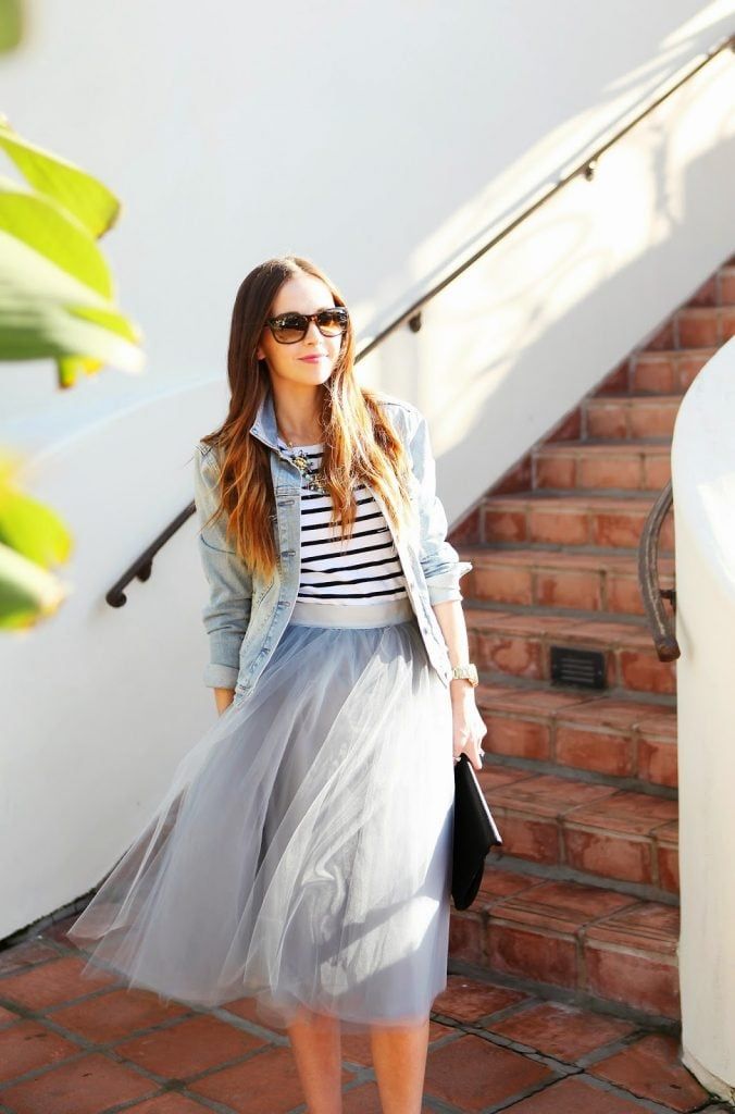 Stylish Casual: Grey Tulle Skirt with Denim Jacket and Stripes — Tulle Skirt Outfits