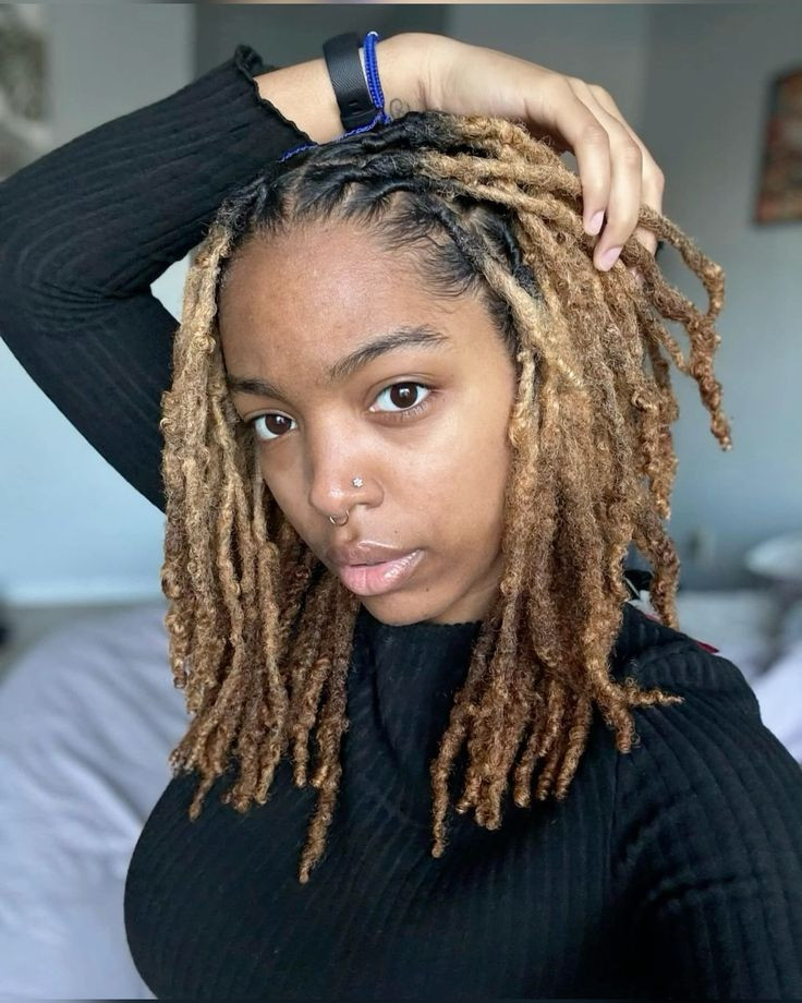 Dimension: Dark Brown to Blonde Highlights Dimension: Dark Brown to Blonde Highlights — Blonde Locs
