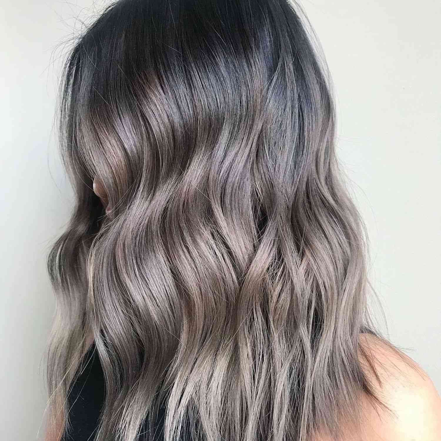 Collarbone Layers Silver Balayage Collarbone Layers Silver Balayage — Gray Blending for Dark Hair