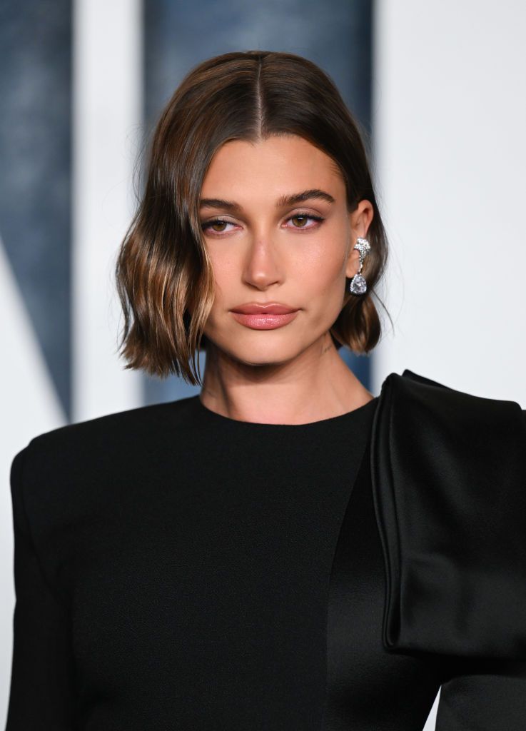 Layered Wavy Bob With Soft Waves Layered Wavy Bob With Soft Waves — Italian Bob