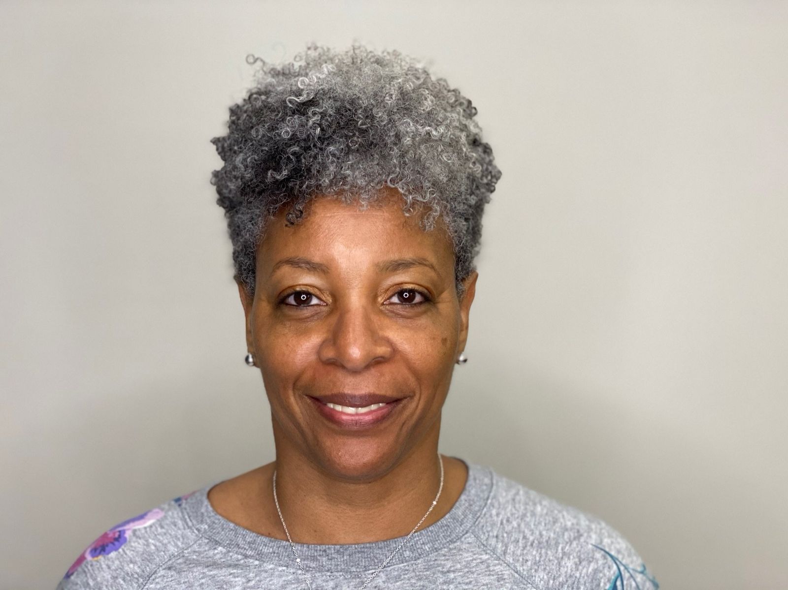 Short Layered Visual Idea Short Layered Visual Idea — Gray Natural Hair
