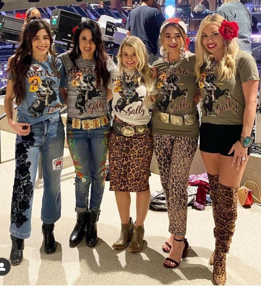 Graphic Tees and Western Buckles for a Unified Event Look Graphic Tees and Western Buckles for a Unified Event Look — Texas Outfits