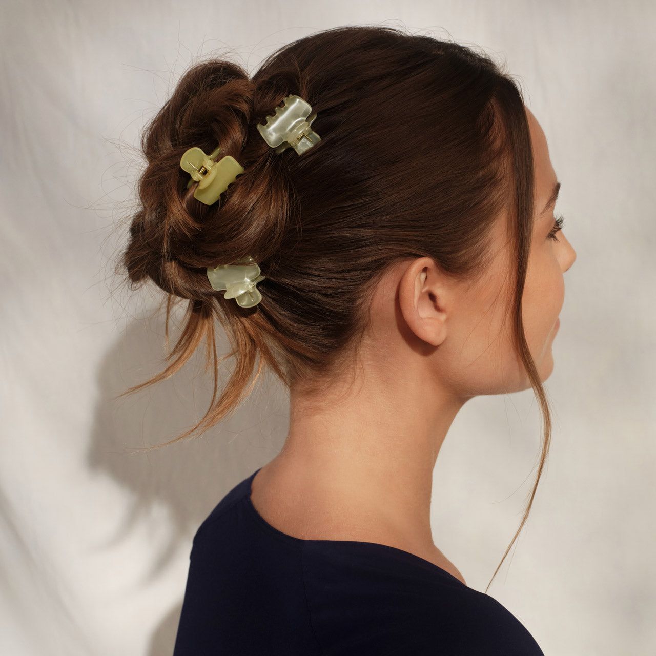 Messy Updo with Multiple Mint Clips — Mini Claw Clip Hairstyles