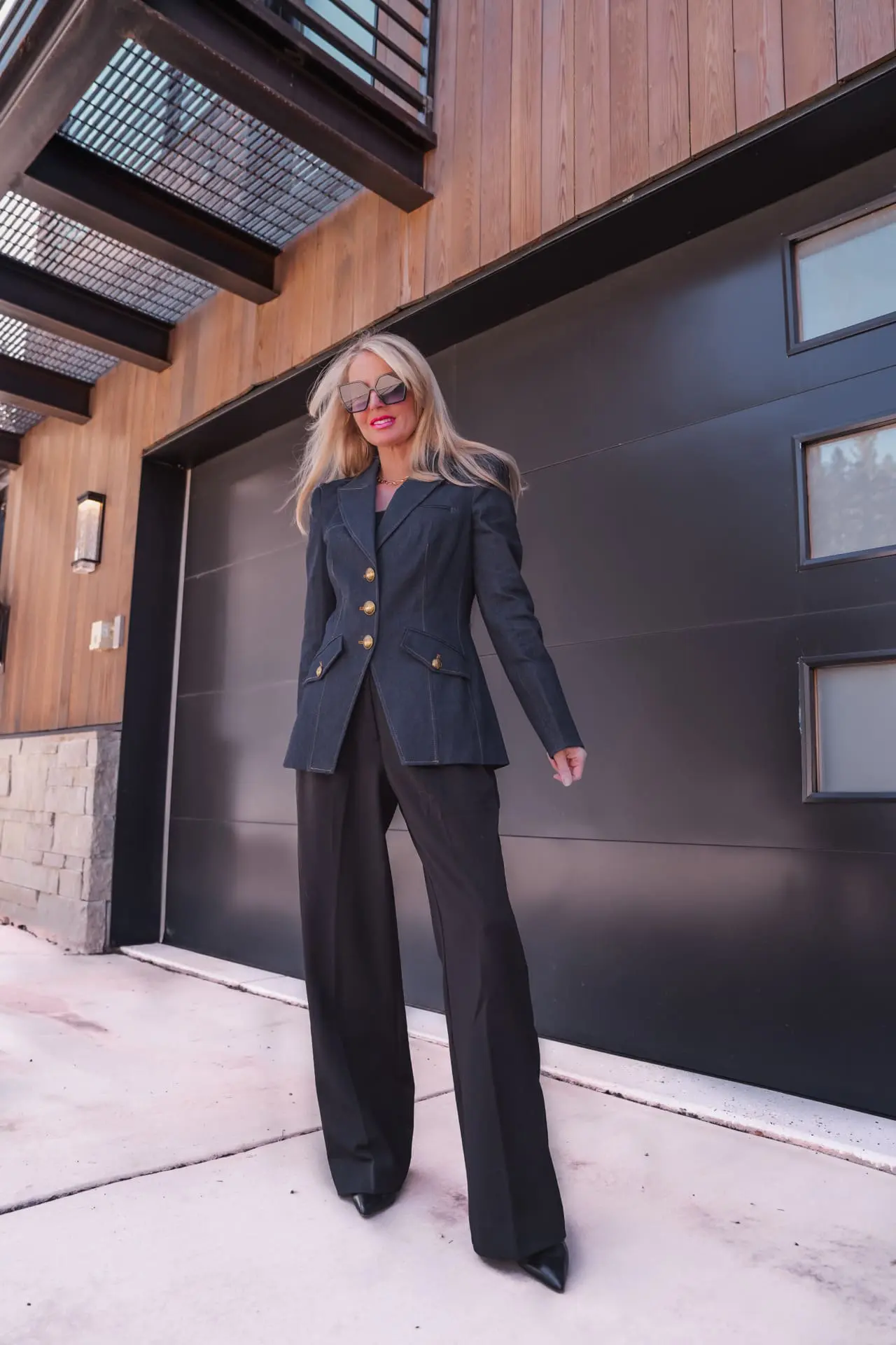 Dark Grey Denim Blazer with Wide-Leg Trousers for Chic Casual Dark Grey Denim Blazer with Wide-Leg Trousers for Chic Casual — Blazers