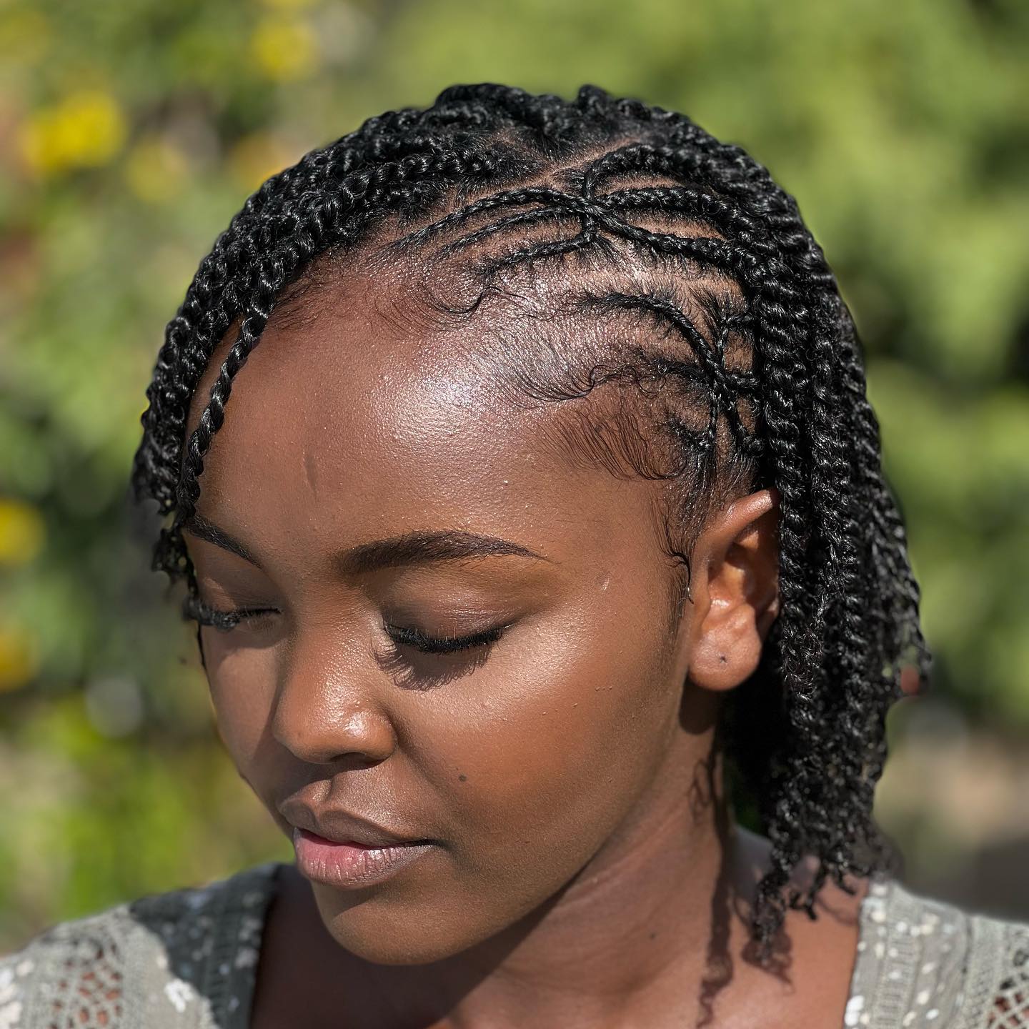 Neatly Defined Collarbone Twists — Two Strand Twists