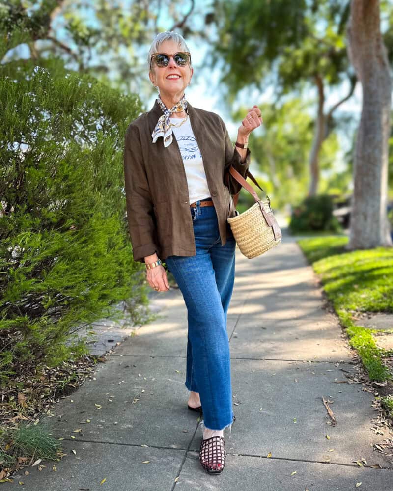 Linen-Blend Jacket and Straight Leg Jeans — Straight Leg Jeans Outfits