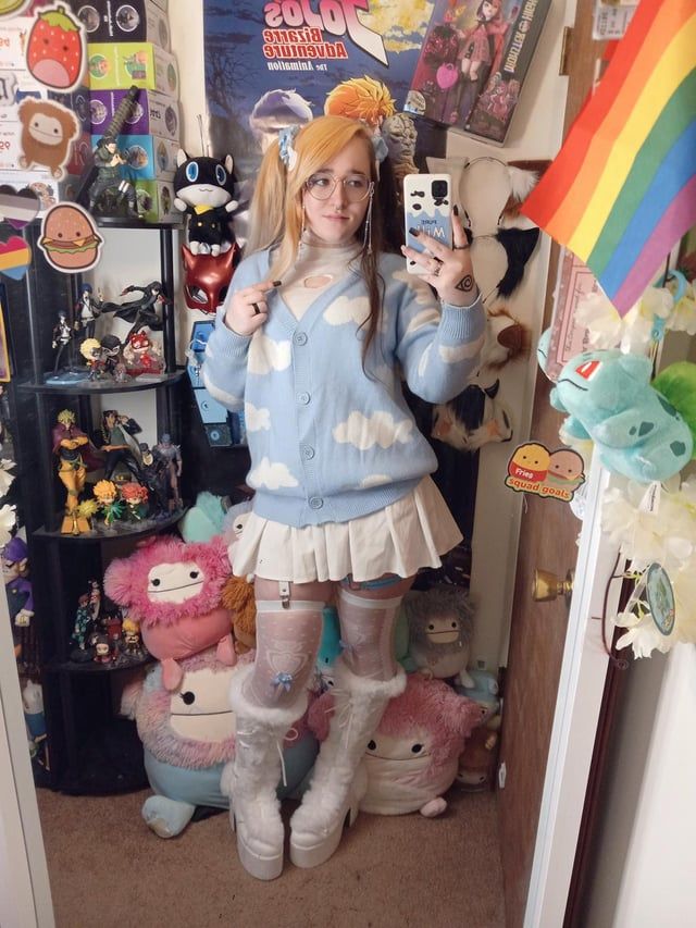 Cloud-Print Cardigan with Ruffled Skirt and Thigh-High Socks Cloud-Print Cardigan with Ruffled Skirt and Thigh-High Socks — Soft Girl Outfits