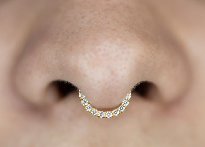 Diamond-Encrusted Septum Jewelry for Statement Style Diamond-Encrusted Septum Jewelry for Statement Style — Septum Piercing Ideas