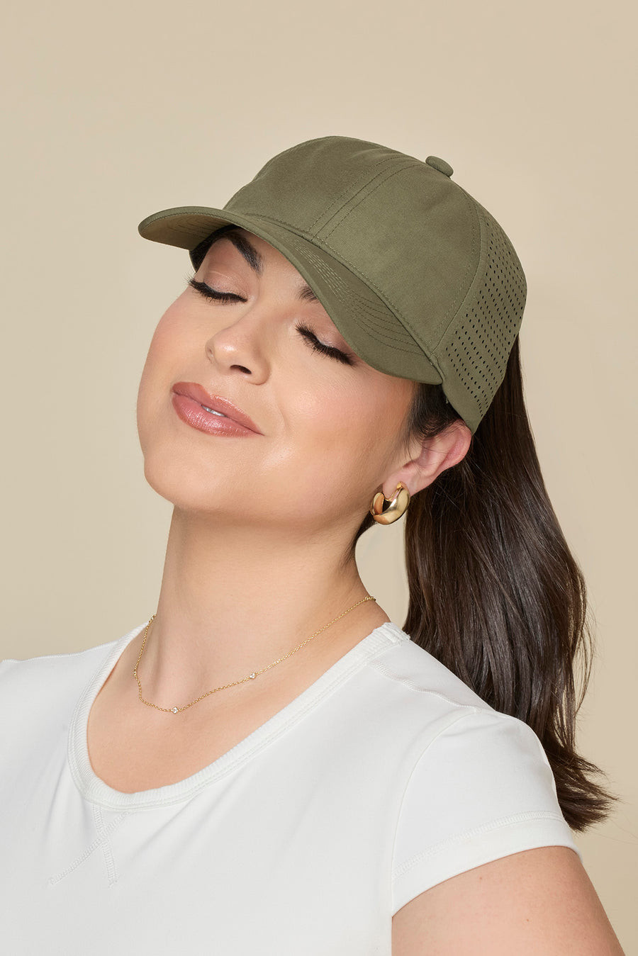 Dark Brown Base With Subtle Highlights Visual Idea Dark Brown Base With Subtle Highlights Visual Idea — Baseball Cap Hairstyles